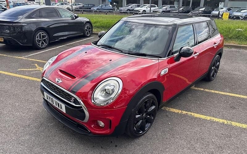 Used Mini Cooper Clubman 192 HP (141 kW) 2018 Red Estate