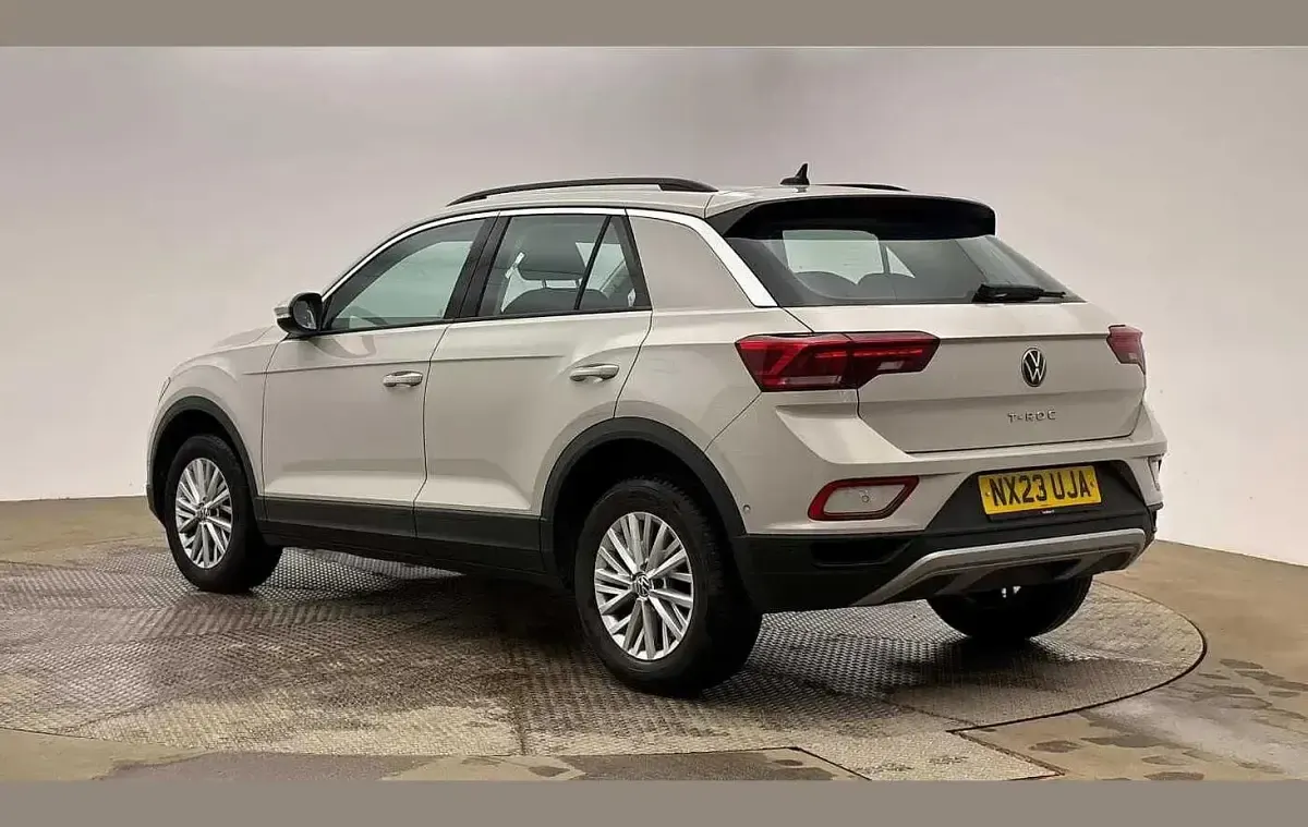 Used VW T-Roc Life 110 HP (80 kW) 2023 Grey SUV