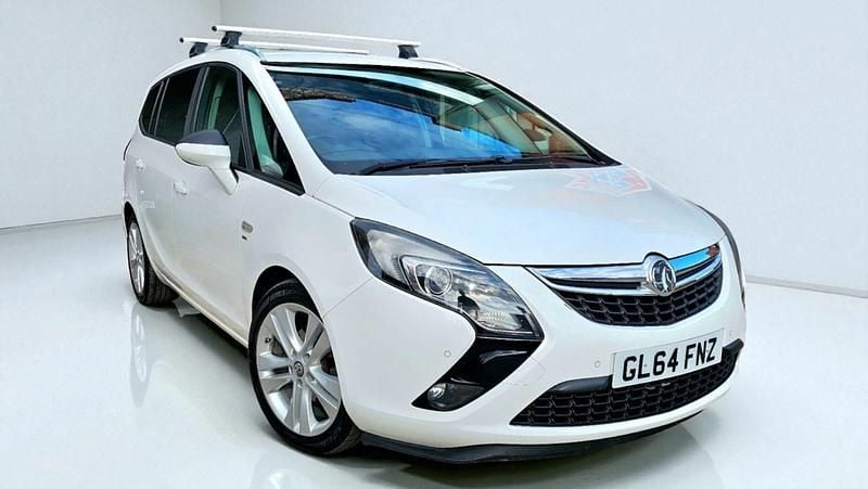 White Used 2014 Vauxhall Zafira SRi MPV | £3,995 (Good price) - Image 1/4