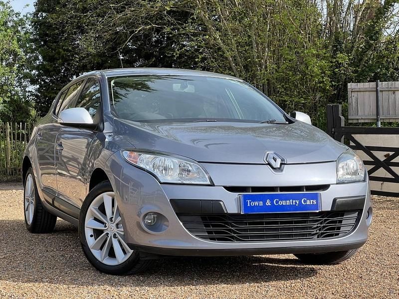Used Renault Mégane III 110 HP (80 kW) 2010 Blue Hatchback
