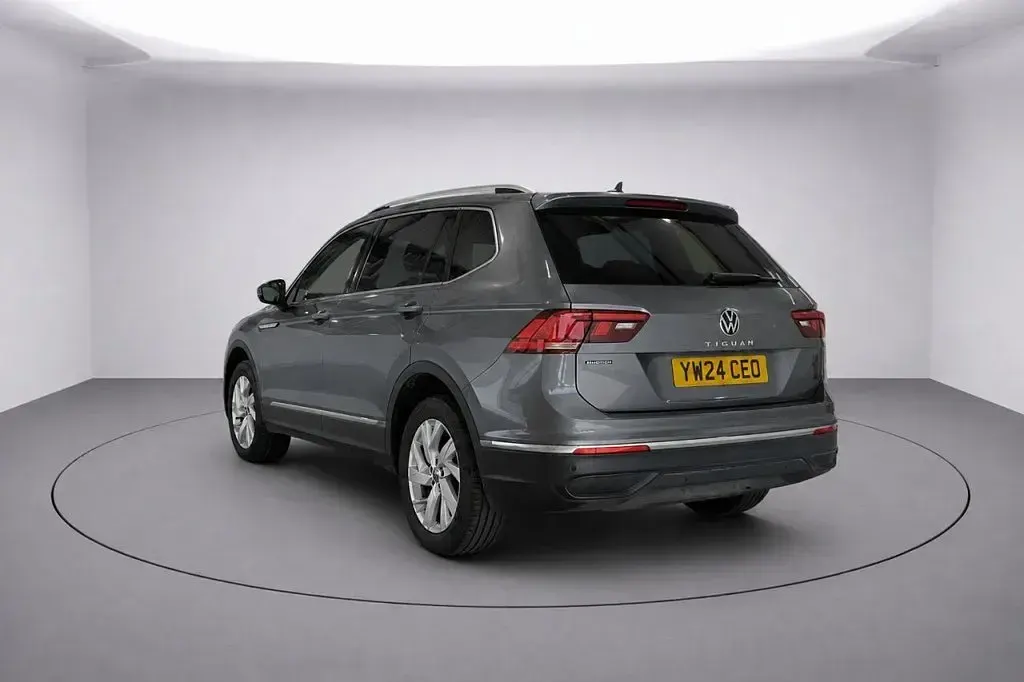 Used VW Tiguan Allspace S 150 HP (110 kW) 2024 Grey SUV