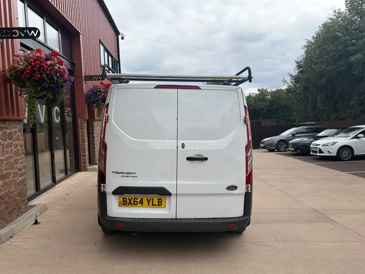 Used Ford Transit Custom 100 HP (73 kW) 2014 White Van