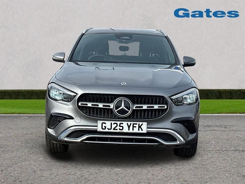 Used Mercedes GLA200 Executive 150 HP (110 kW) 2025 Grey SUV