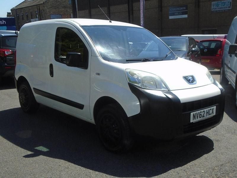 White Used 2012 Peugeot Bipper S MPV | £3,395 (Fair price) - Image 1/4