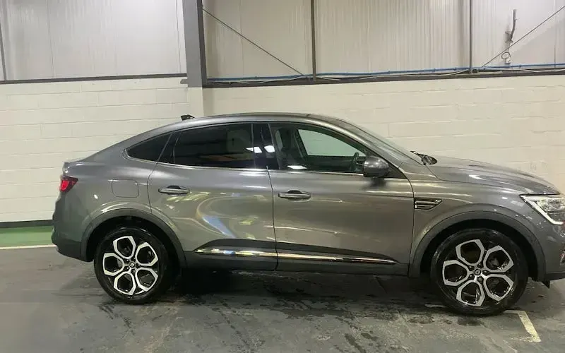 Used Renault Arkana Version S 143 HP (105 kW) 2022 Grey SUV