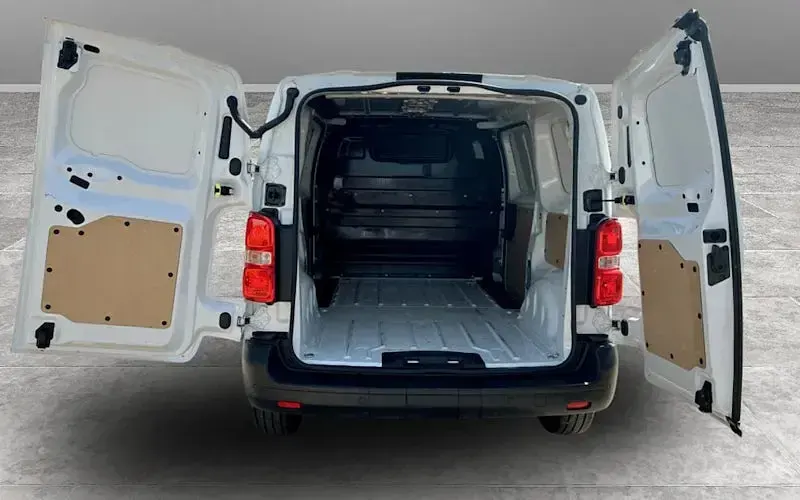 Used Citroën Dispatch 120 HP (88 kW) 2025 White MPV