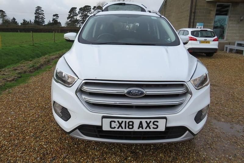 Used Ford Kuga Zetec 150 HP (110 kW) 2018 White SUV