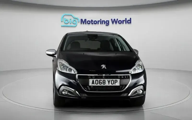 Second-hand Peugeot 208 S 82 CP (60 kW) 2019 Albastru Hatchback
