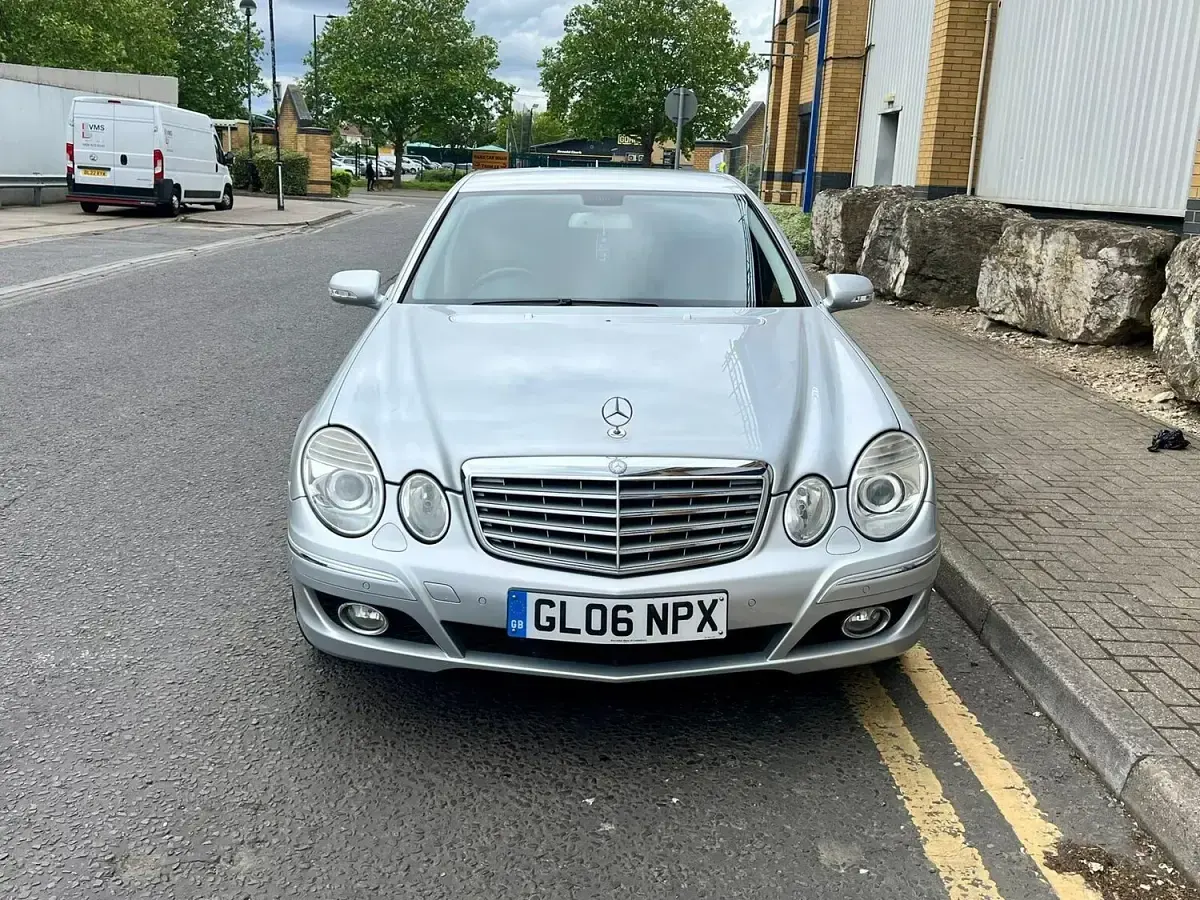 Used Mercedes E280 Elegance 2006 Silver Sedan