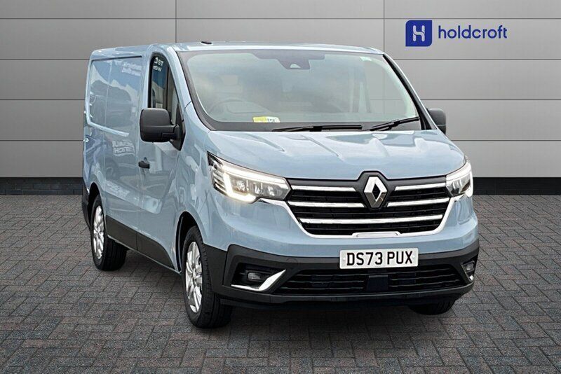 Solid cumulus blue Used 2023 Renault Trafic Van | £19,999 (Fair price) - Image 1/4