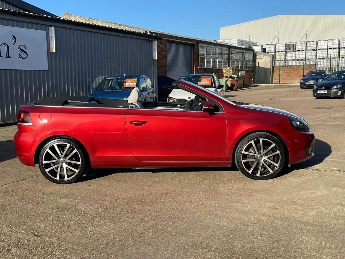 Used VW Golf Cabriolet GT 160 HP (117 kW) 2015 Red Cabriolet