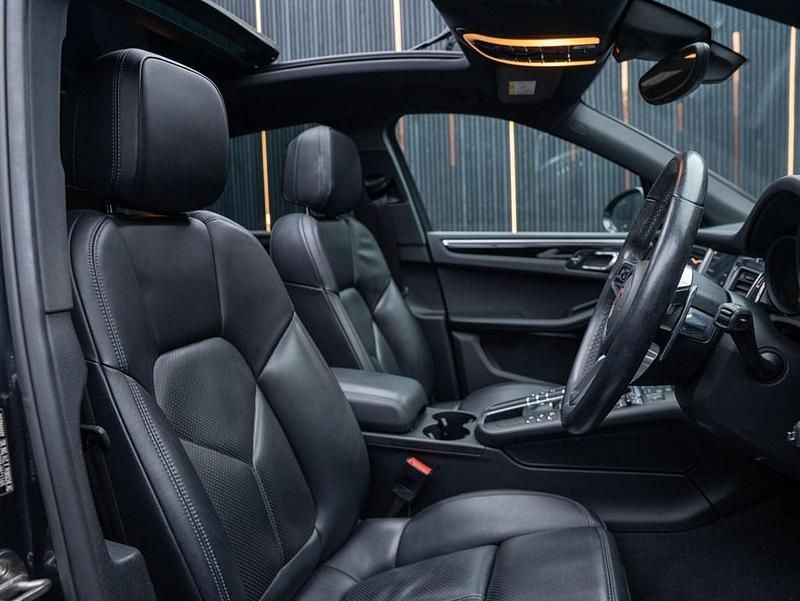 Used Porsche Macan 2018 Grey SUV