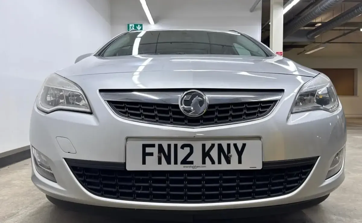 Used Vauxhall Astra 2012 Silver Estate