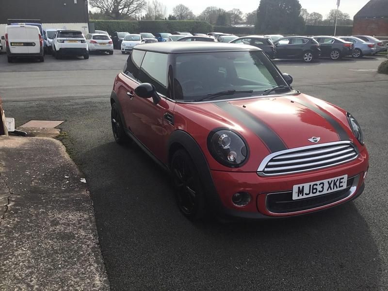 Used Mini Cooper D Hatch 2013 Red Hatchback