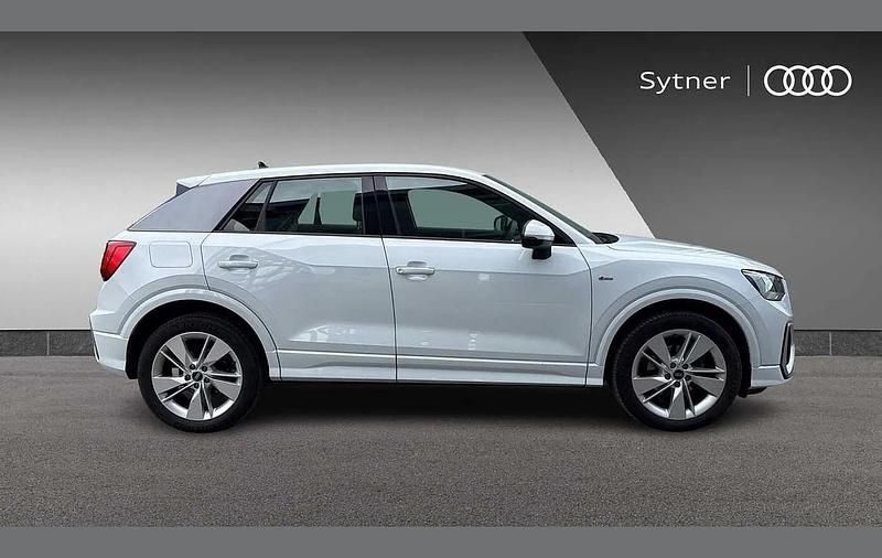 Used Audi Q2 S-Line 147 HP (108 kW) 2023 White SUV