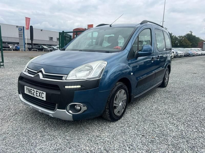 Used Citroën Berlingo XTR 90 HP (66 kW) 2012 Blue MPV