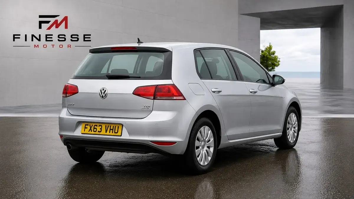 Used VW Golf VII S 105 HP (77 kW) 2013 Silver Hatchback