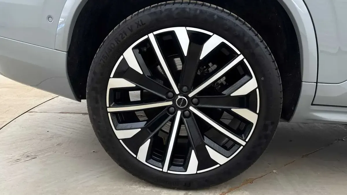 Used Volvo XC90 Ultra 247 HP (181 kW) 2025 SUV