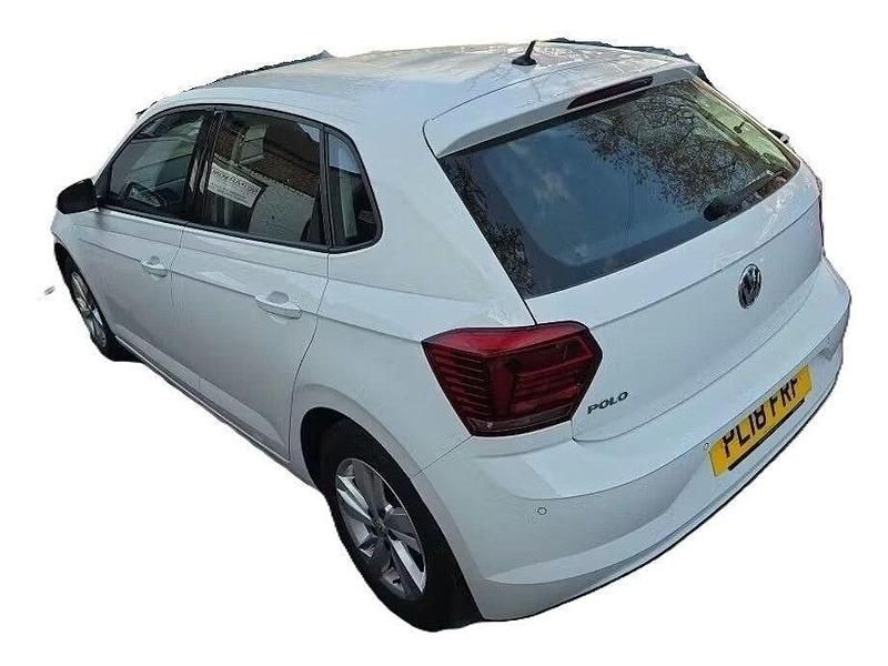 Used VW Polo SE 95 HP (69 kW) 2018 White Hatchback