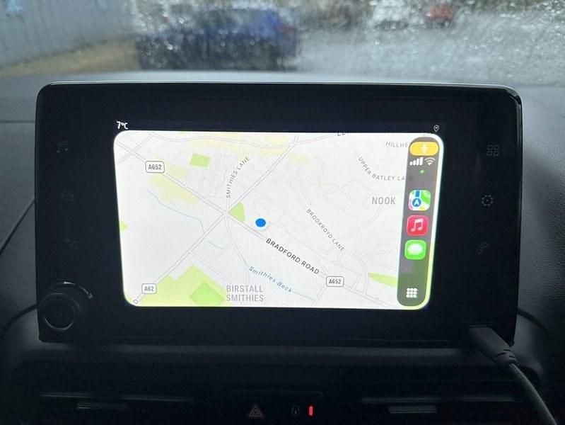 Used Vauxhall Combo 130 HP (95 kW) 2021 Blue MPV