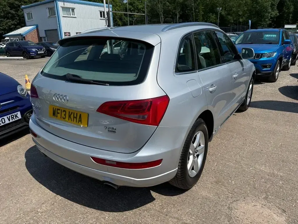 Used Audi Q5 Design 225 HP (165 kW) 2013 Silver SUV