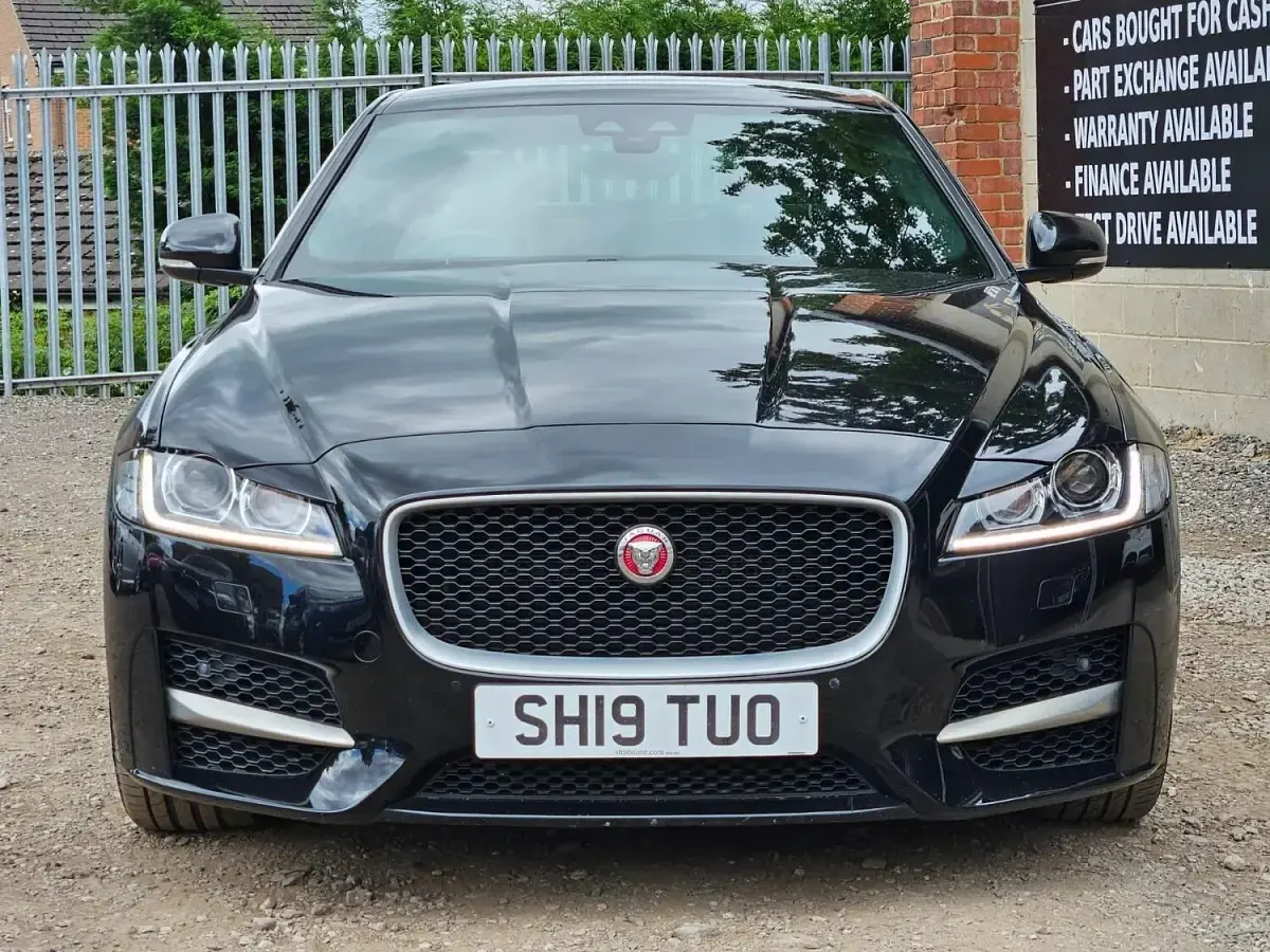 Used Jaguar XF R-Sport 180 HP (132 kW) 2019 Black Sedan