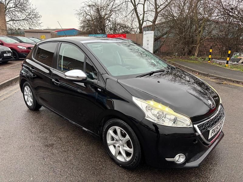 Used Peugeot 208 Style 2015 Black Hatchback