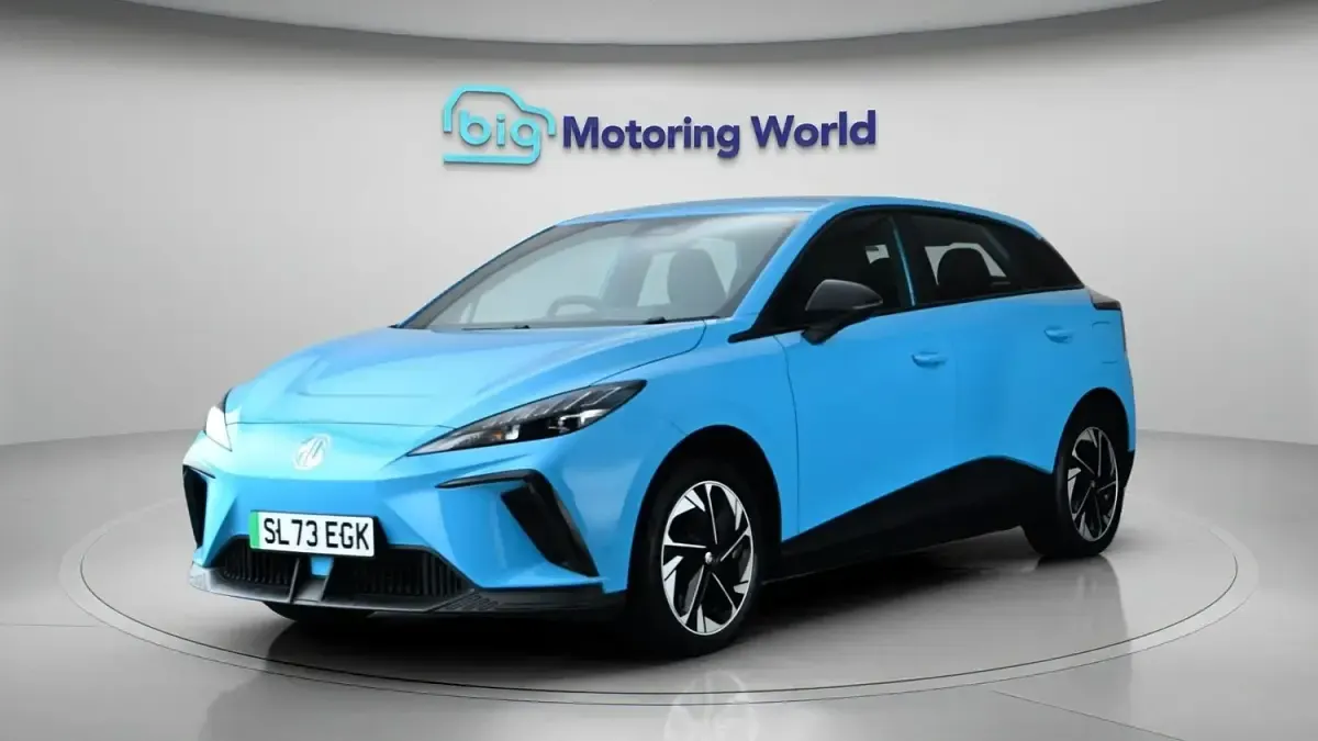 Used MG MG4 EV SE 319 kW (435 HP) 2023 Blue Hatchback