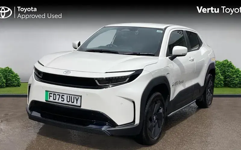 Used Toyota Urban Cruiser Design 127 kW (174 HP) 2026 SUV