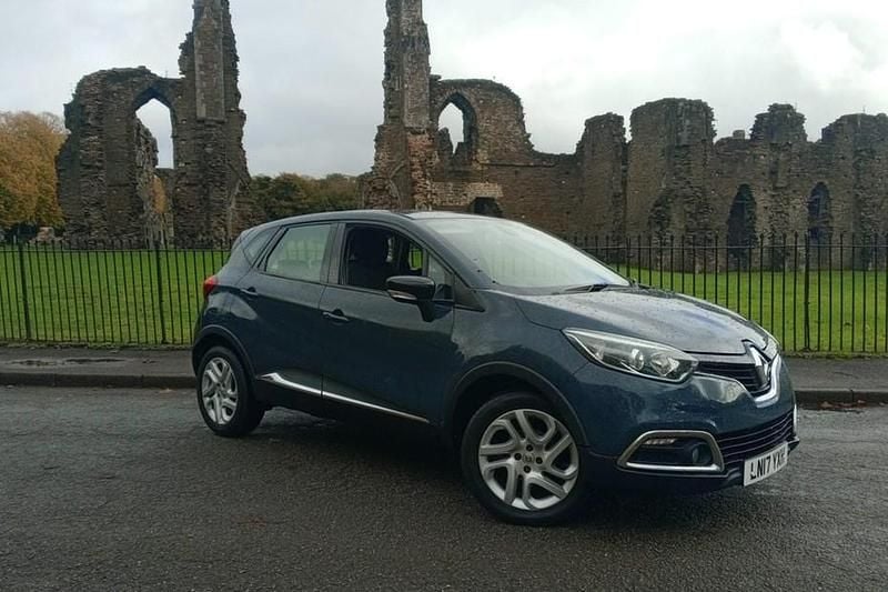 Blue Used 2017 Renault Captur Dynamique SUV | £5,699 (Super price) - Image 1/1
