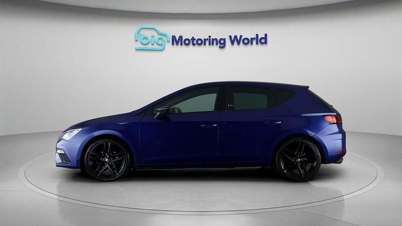 Used Seat Leon Black Edition 150 HP (110 kW) 2020 Blue Hatchback