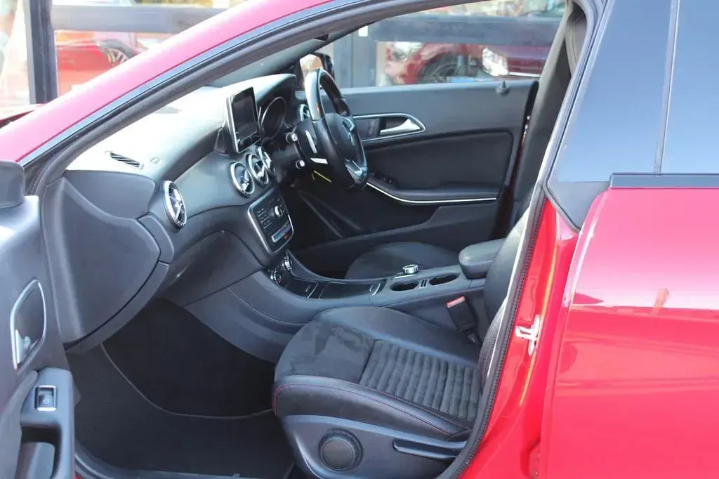 Used Mercedes CLA220 AMG line 174 HP (127 kW) 2016 Red Sedan