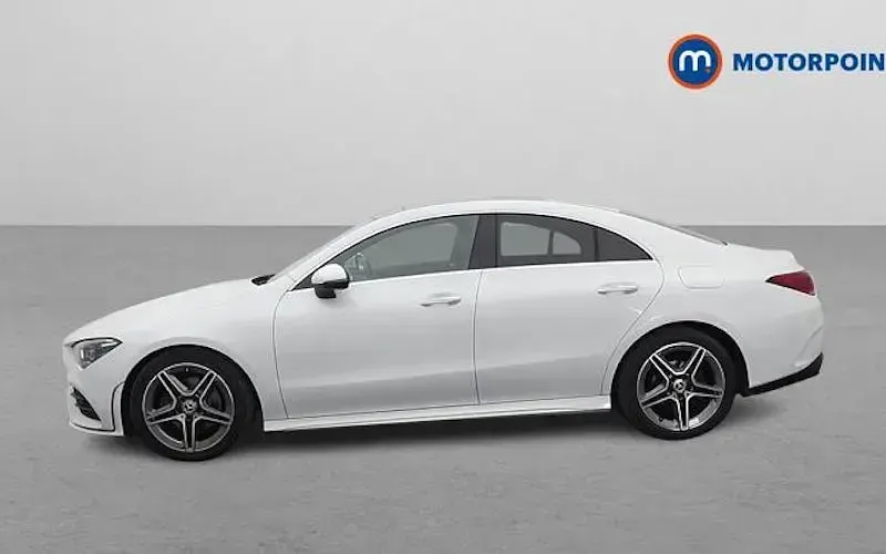 Used Mercedes CLA180 AMG Line Premium Plus 136 HP (100 kW) 2022 White Sedan