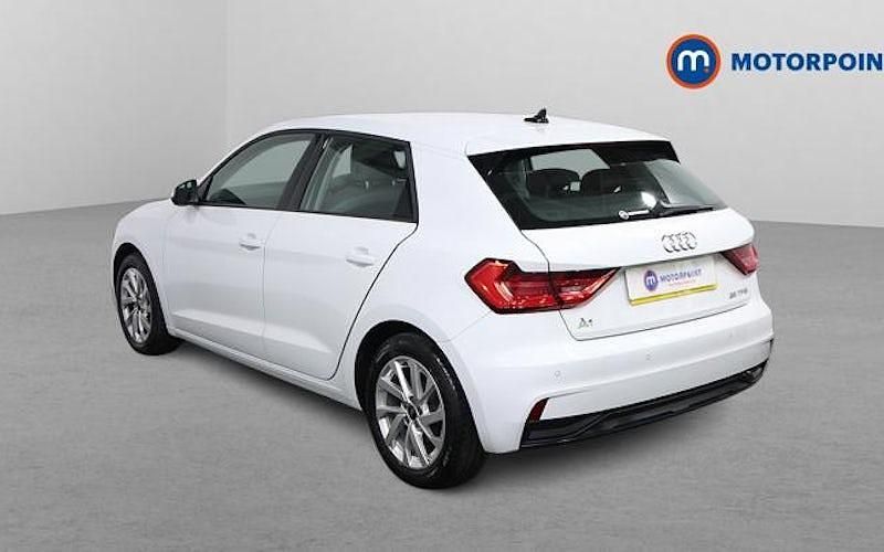 Usado Audi A1 Sportback Sport 95 HP (69 kW) 2026 Citadino
