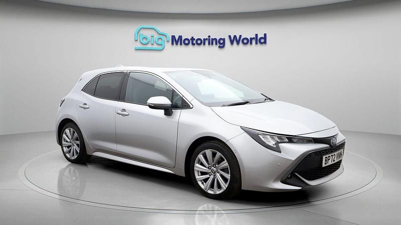Used Toyota Corolla Design 121 HP (88 kW) 2023