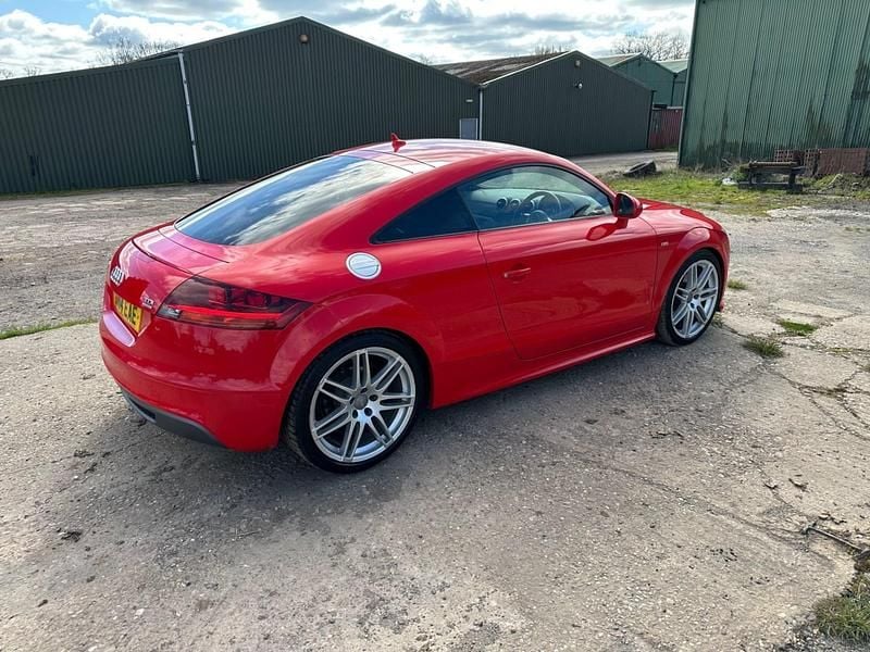 Used Audi TT Black Edition 184 HP (135 kW) 2014 Red Coupe