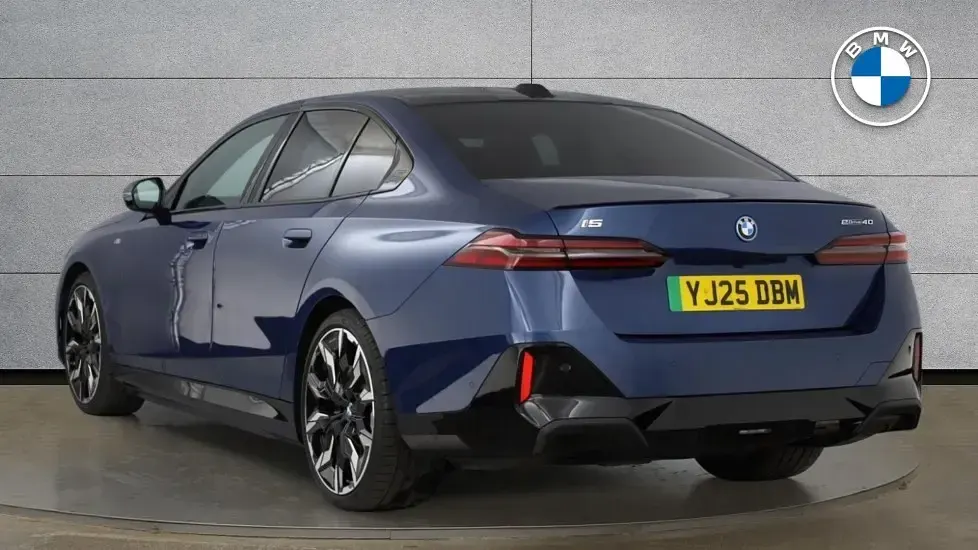 Used BMW i5 M Sport 246 kW (335 HP) 2025 Blue Sedan