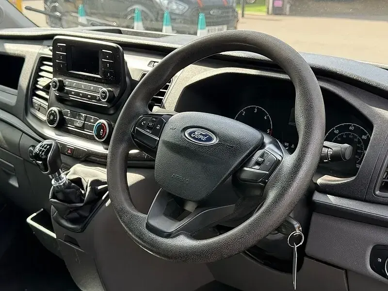 Used Ford Transit 130 HP (95 kW) 2020 White Van