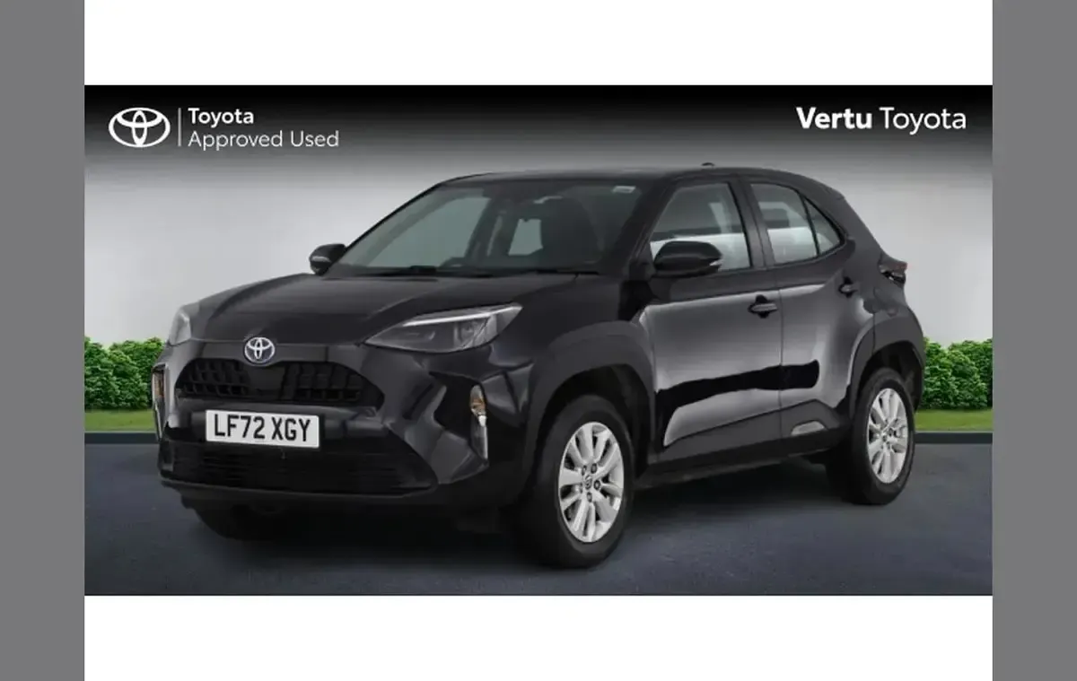 Used Toyota Yaris Cross 113 HP (83 kW) 2022 Black SUV