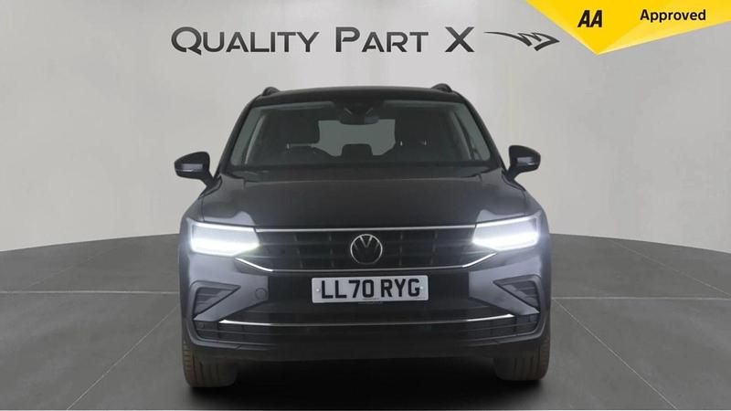 Used VW Tiguan Life 150 HP (110 kW) 2020 Black SUV