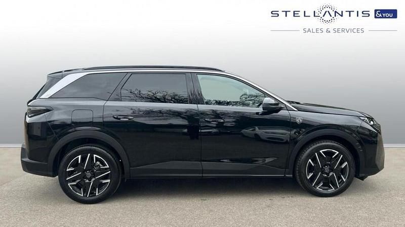 Used Peugeot 5008 GT 134 HP (98 kW) 2024 Black SUV