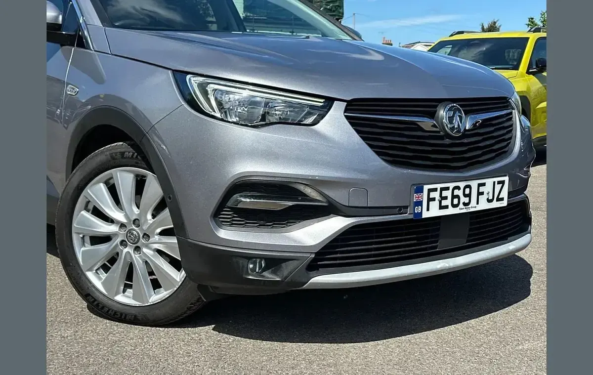 Used Vauxhall Grandland X Elite 130 HP (95 kW) 2019 Grey SUV