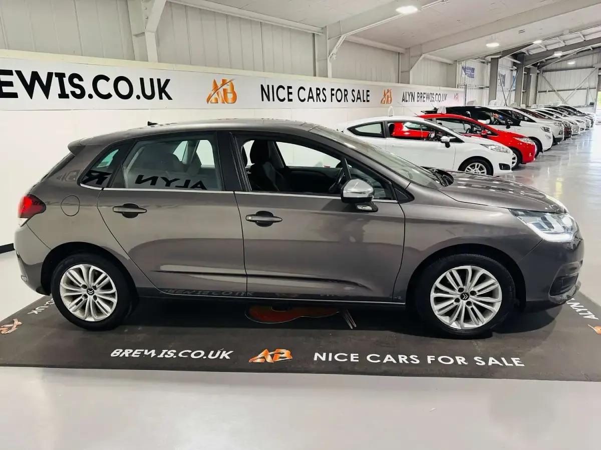 Used Citroën C4 Flair 120 HP (88 kW) 2016 Grey Hatchback