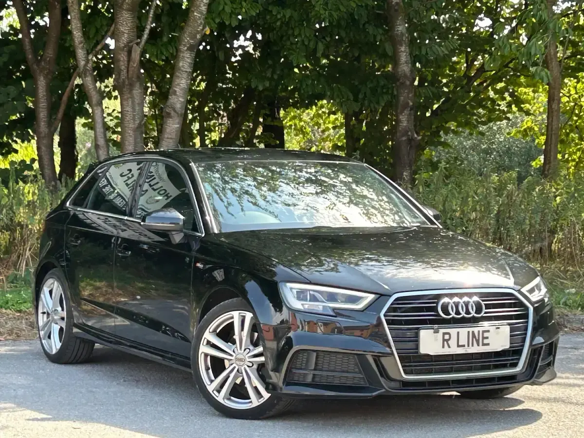 Used Audi A3 Sportback S-Line 110 HP (80 kW) 2016 Black Hatchback