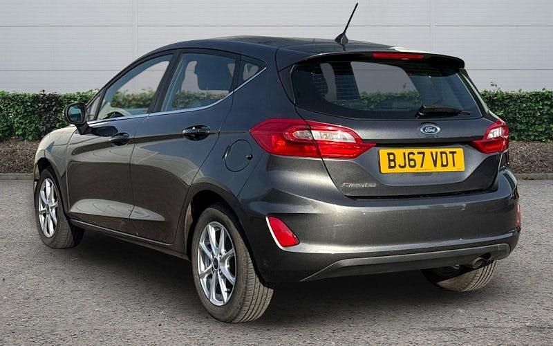 Used Ford Fiesta Zetec 101 HP (74 kW) 2019 Hatchback