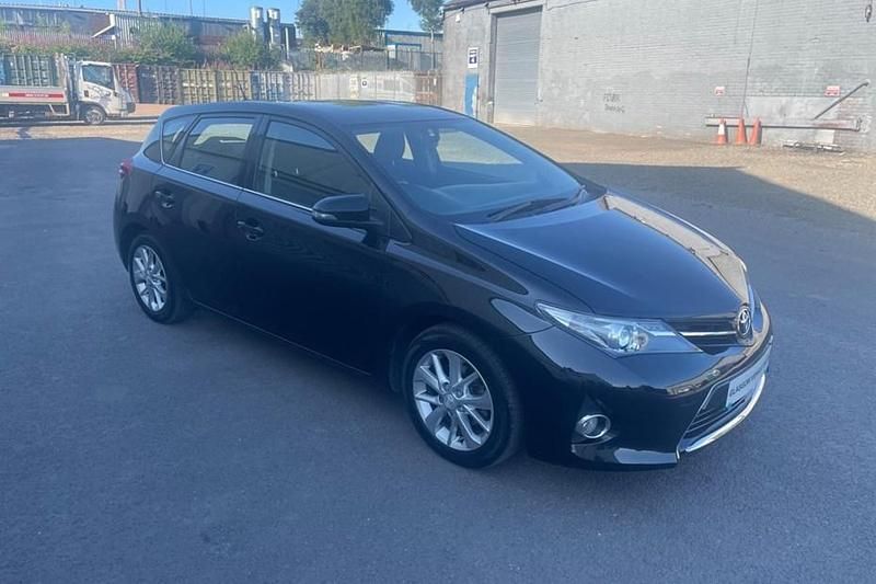 Used 2013 Toyota Auris | £4,995 (Fair price) - Image 1/1