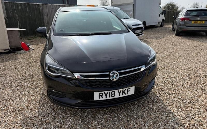 Used Vauxhall Astra Design Edition 110 HP (80 kW) 2017 Estate