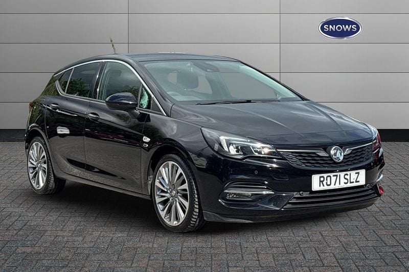 Black Used 2021 Vauxhall Astra Edition | £12,968 (Fair price) - Image 1/4