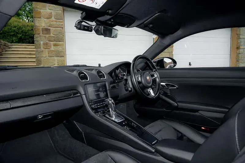 Used Porsche Cayman 300 HP (220 kW) 2026 Black