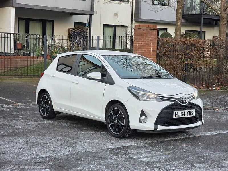 Used Toyota Yaris Sport 2014 White Hatchback